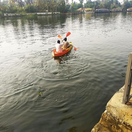 Water'S Edge Villas Alappuzha Εξωτερικό φωτογραφία