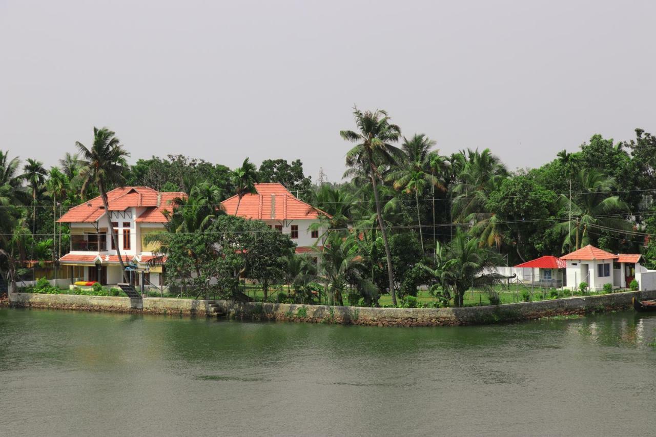 Water'S Edge Villas Alappuzha Εξωτερικό φωτογραφία